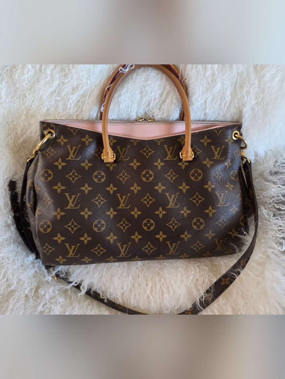 Louis Vuitton Pallas Pink Ballerine Trim Monogram Shouder Bag